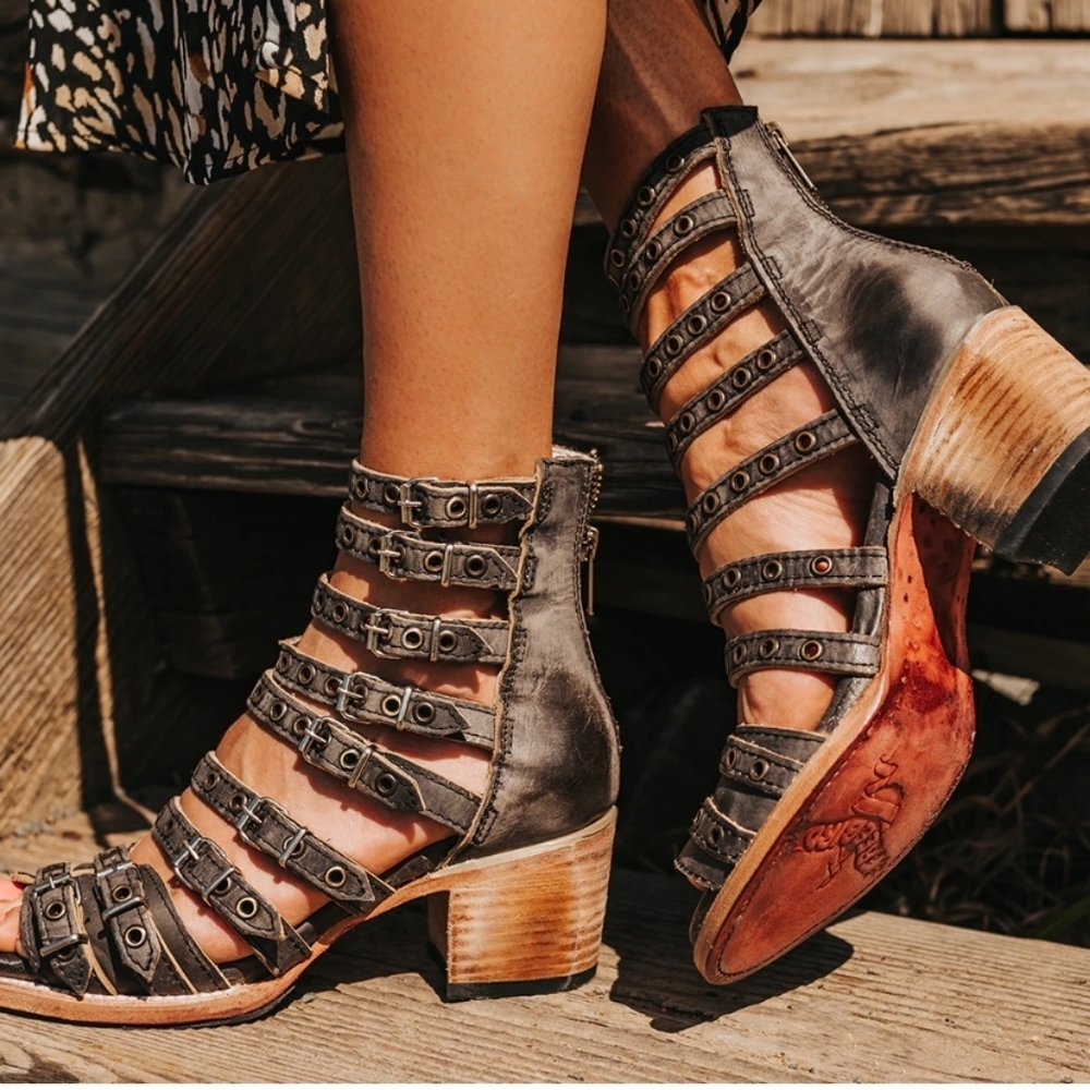 Freebird by Steven Cassandra Sz 6